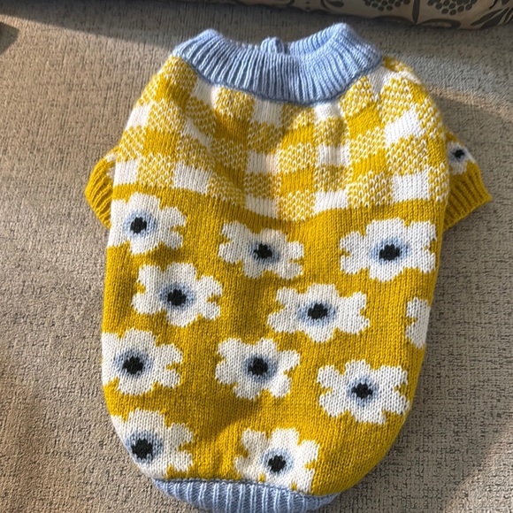 Yellow Floral Knit Sweater - Picture 1 of 2